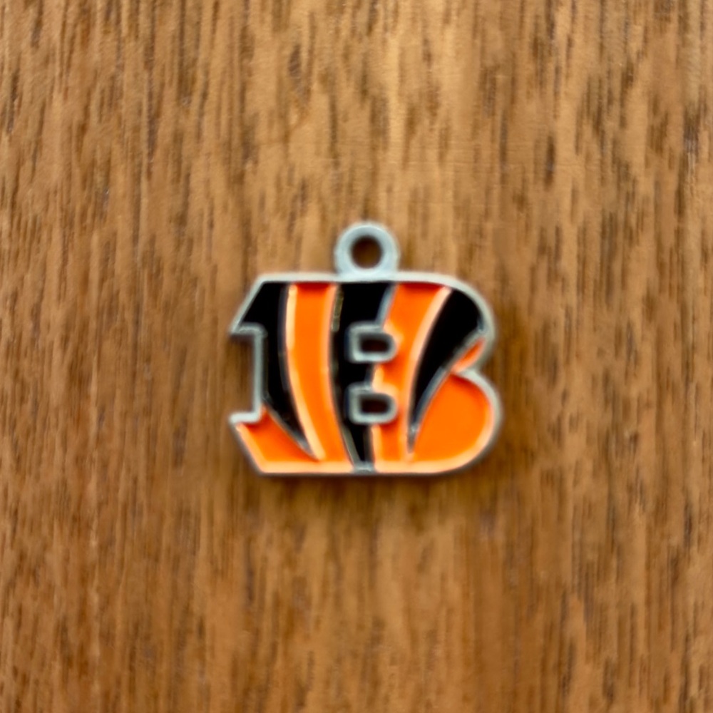 Cincinnati Bengals NFL Charms Lot of 5 for Jewelry Making - Picture 3 of 4